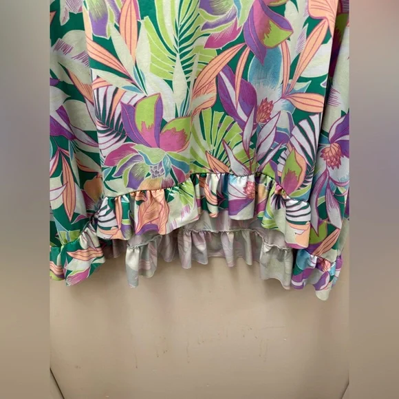 Floral Multicolor Women's Top - Picture 4 of 5